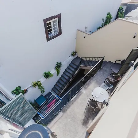 Hostel Jaca Φουνκάλ