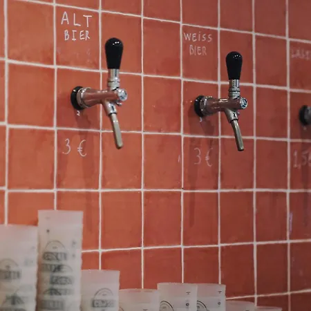 Jaca Hostel Φουνκάλ